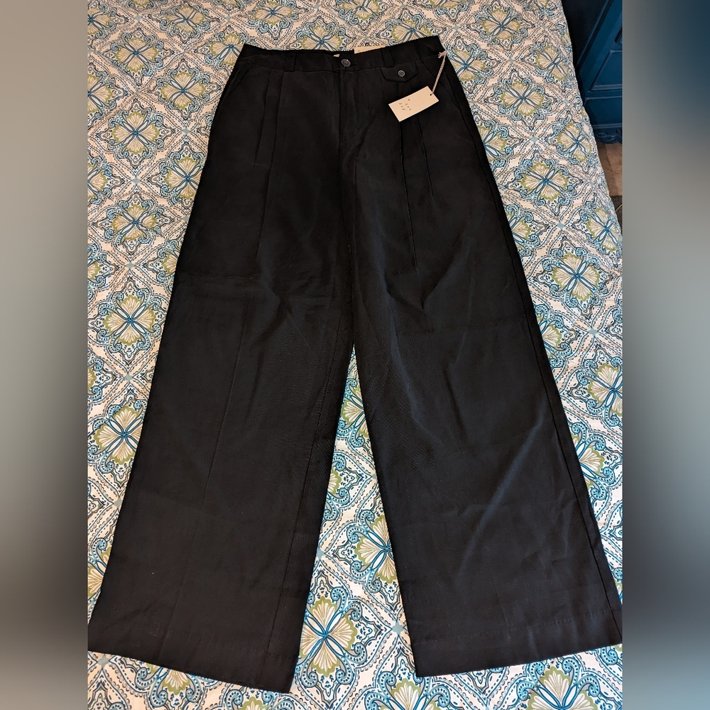 Women's high rise relaxed hip & thigh